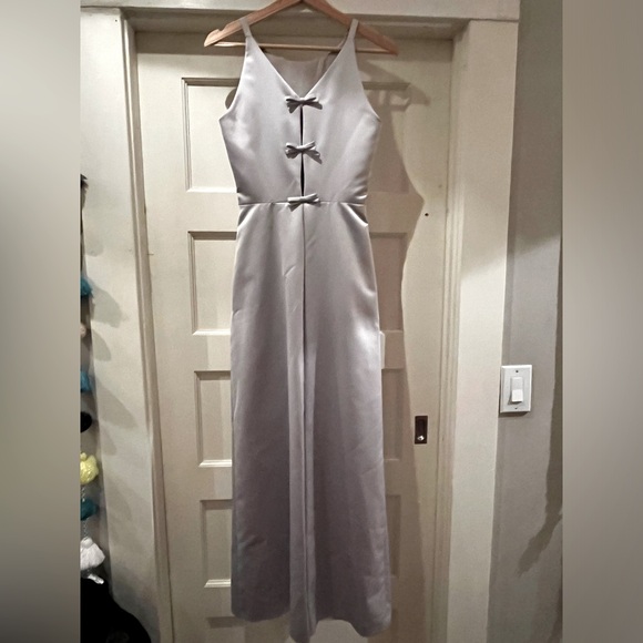Laundry By Shelli Segal Dresses & Skirts - Laundry By Shelli Segal Silver Sleeveless Halter Maxi Dress